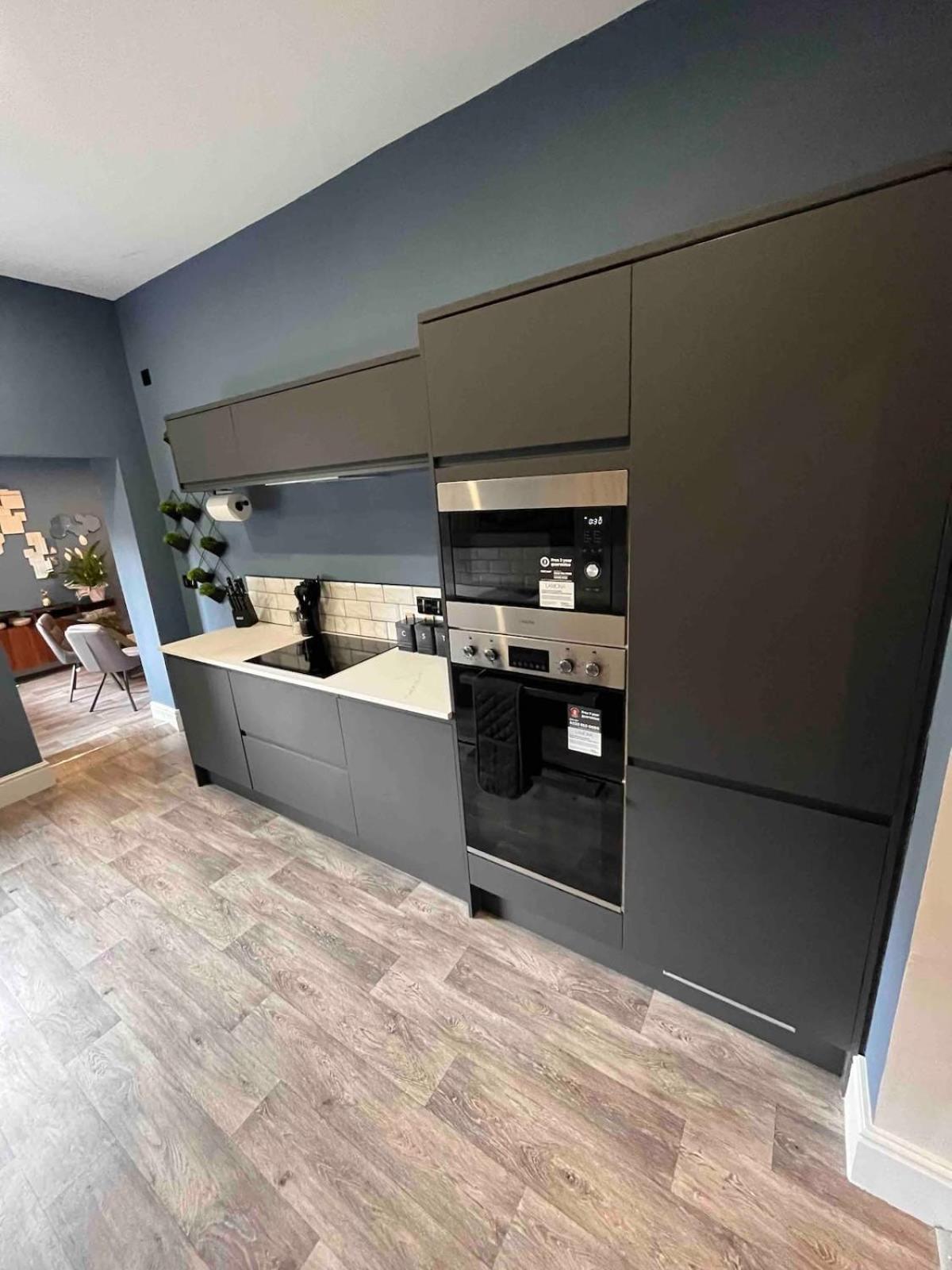 Modern 5 Bedroom Terraced Luxurious House Colwyn Bay Zewnętrze zdjęcie